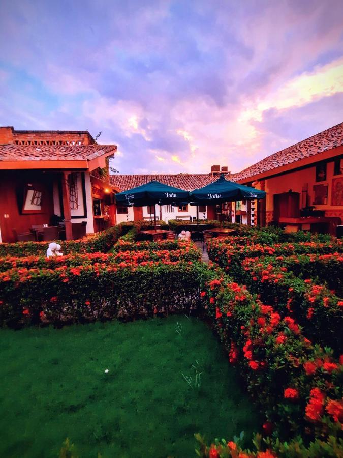Hotel La Posada Del Doctor León Exteriör bild