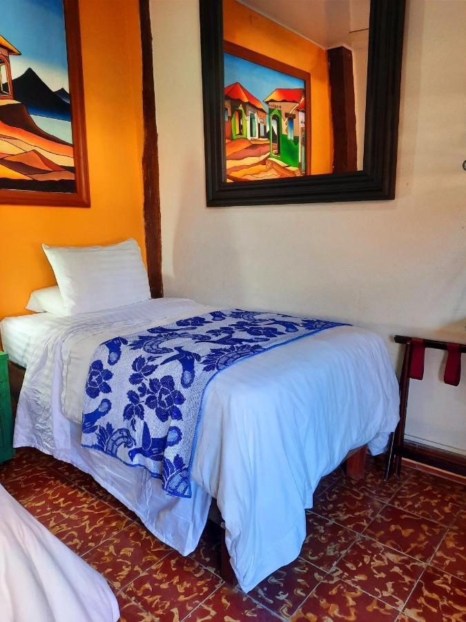 Hotel La Posada Del Doctor León Exteriör bild