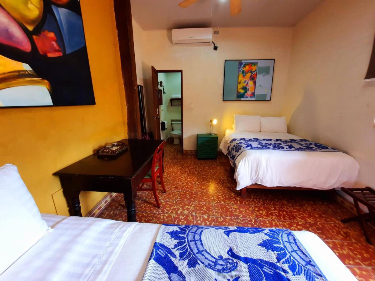 Hotel La Posada Del Doctor León Exteriör bild