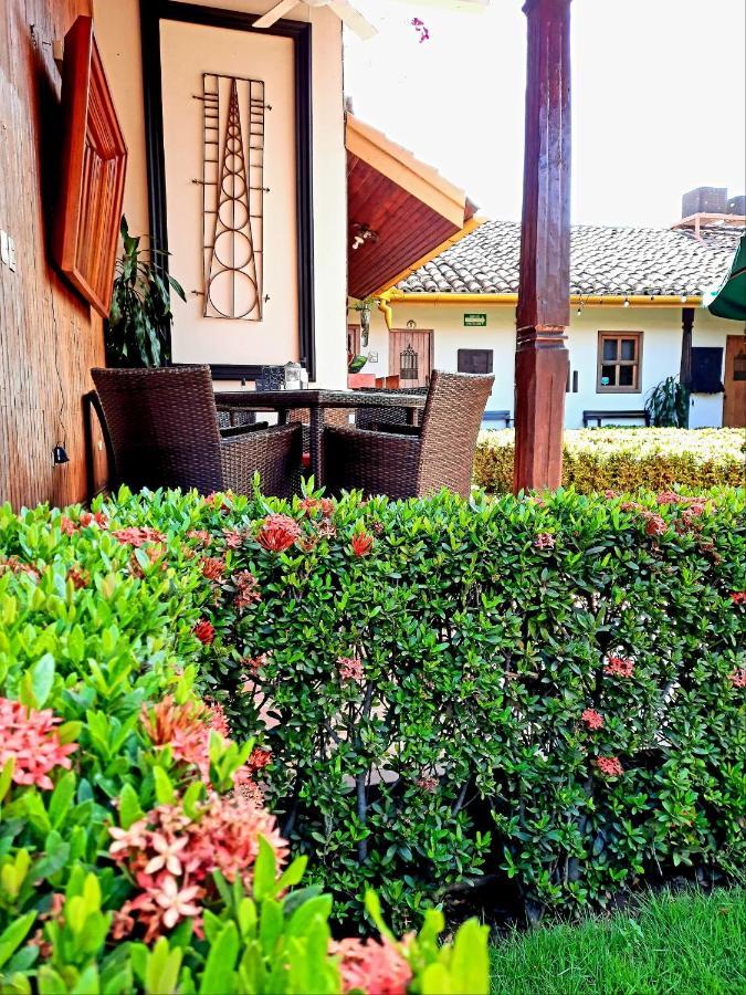 Hotel La Posada Del Doctor León Exteriör bild