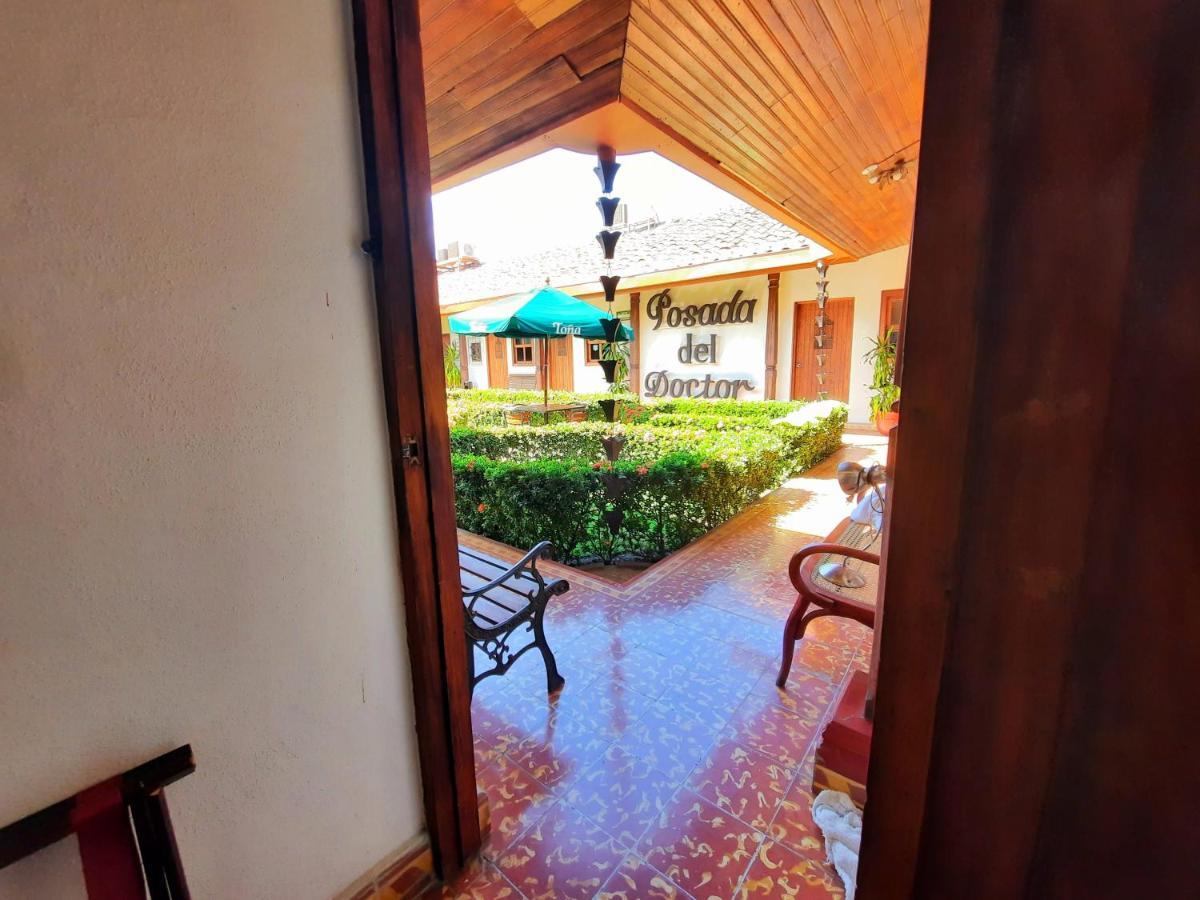 Hotel La Posada Del Doctor León Exteriör bild