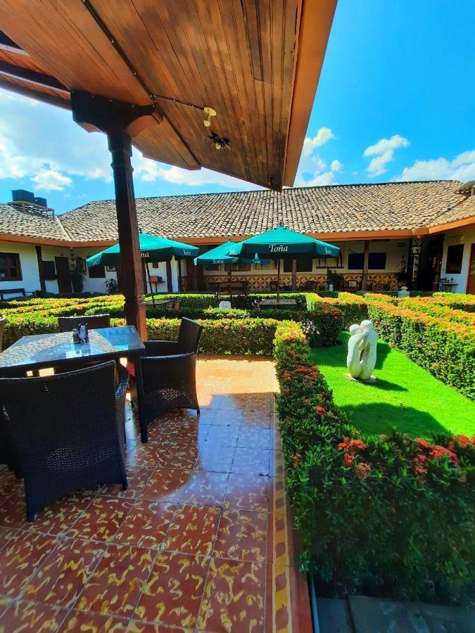 Hotel La Posada Del Doctor León Exteriör bild