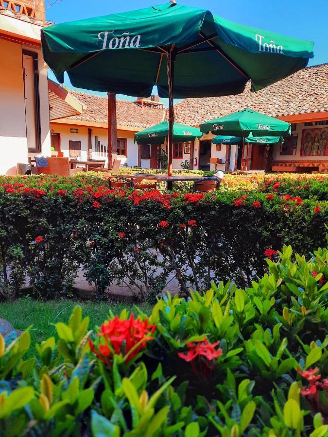 Hotel La Posada Del Doctor León Exteriör bild